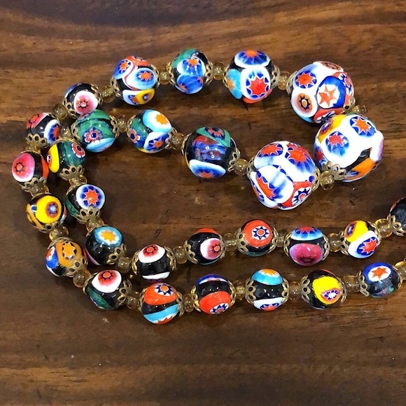 VINTAGE Graduated Millefiori Italian Hand Blown Glass Bead Necklace 22” - Picture 3 of 12